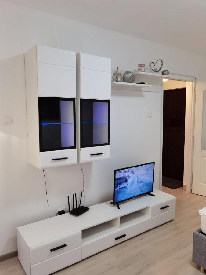 Focus Hun Apartment เมียร์คูรา-ชุค ภายนอก รูปภาพ